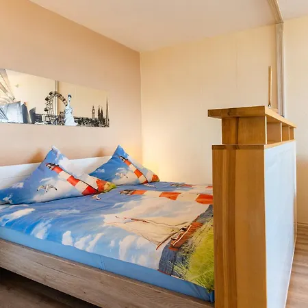 - Haus Q, App 0q0404
